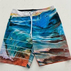Hurley Men's Multicolor Wave Print Board Shorts